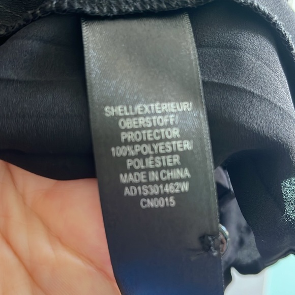 Adrianna Papell Black Pleated Tunic Blouse - Picture 4 of 7